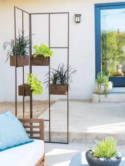 Brookfield Planter Screen