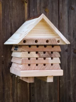 Solitary Bee Hive -Garden Supplies Store 8609060 09V tif