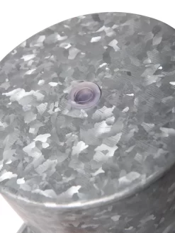 Metal Bucket Planters -Garden Supplies Store 8609086 4797 tif