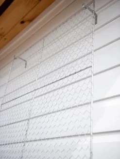 Chicken Wire Wall Trellis -Garden Supplies Store 8612717 0108